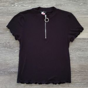 BNWT Black Crop Top w 3/4 Circular Zipper Small